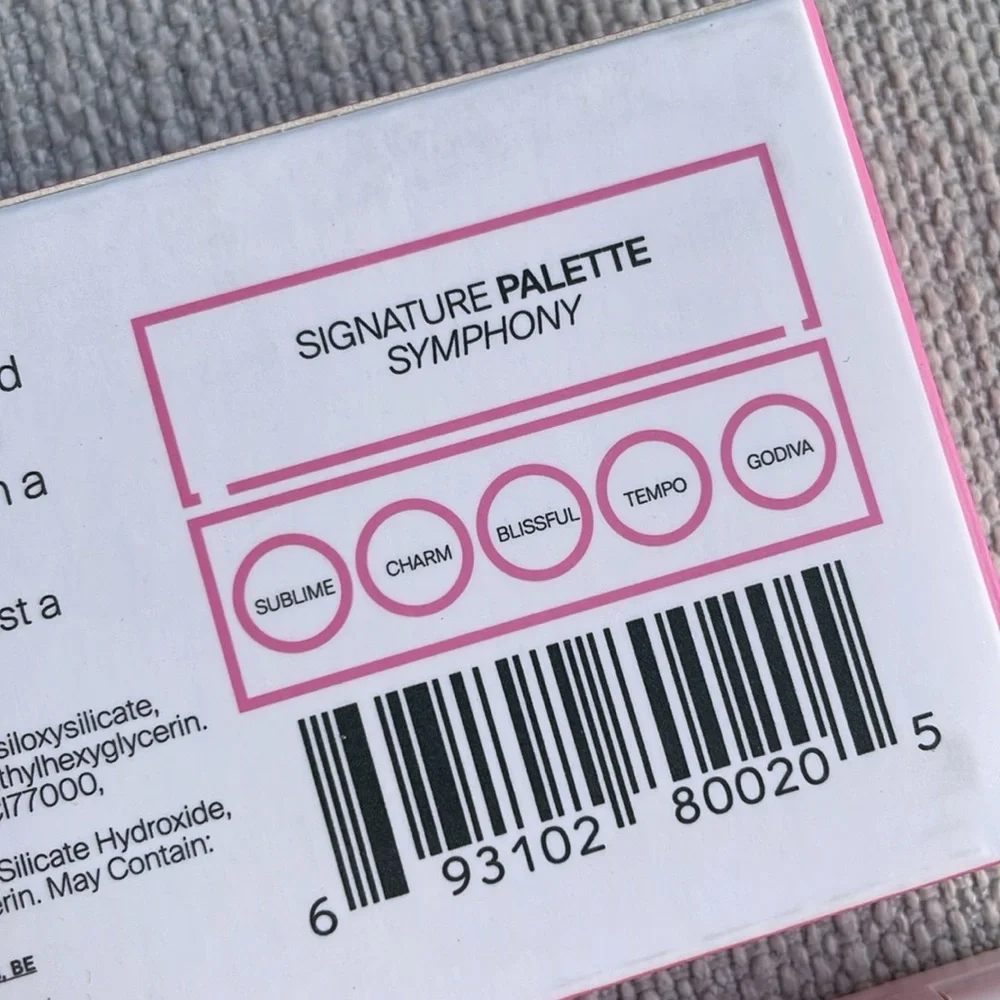 OFRA SIGNATURE PALETTE - SYMPHONY eyeshadow palette